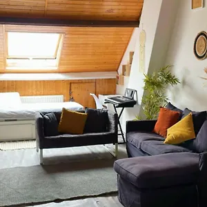 Appartement Cosy Place Near Atomium With Parking, Vilvorde